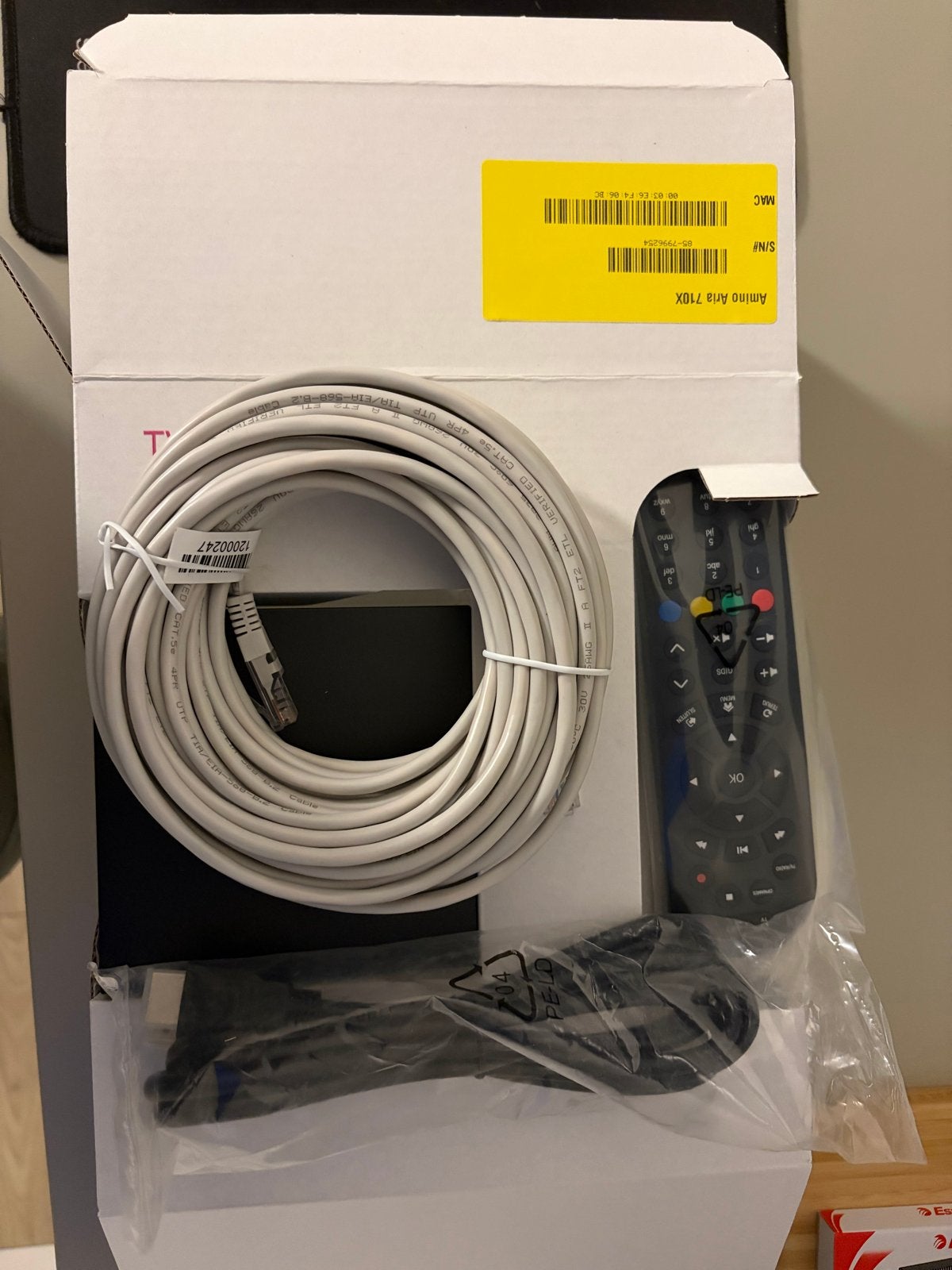 Amino Aria 710X TV Box met afstandsbediening en kabels, Ophalen of Verzenden, Zo goed als nieuw, Decoder