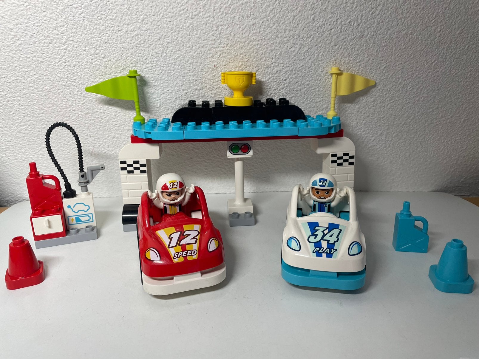 Duplo 10947 Stad Racewagens, Ophalen of Verzenden, Zo goed als nieuw, Duplo