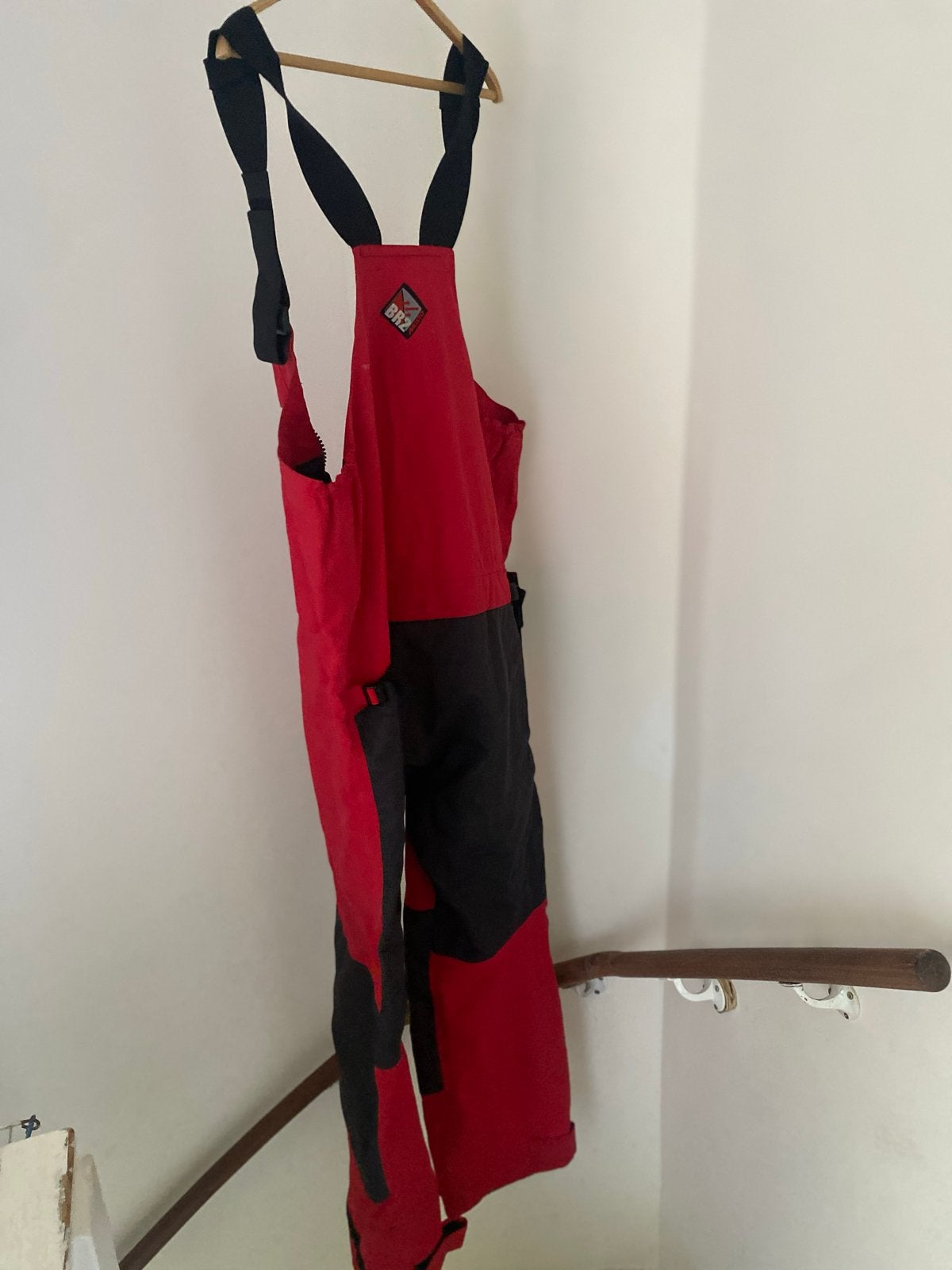 Musto BR2 Zeilbroek - Rood/Zwart - Maat XL, Watersport en Boten, Ophalen of Verzenden, Zo goed als nieuw, Dame of Heer, Zeilbroek