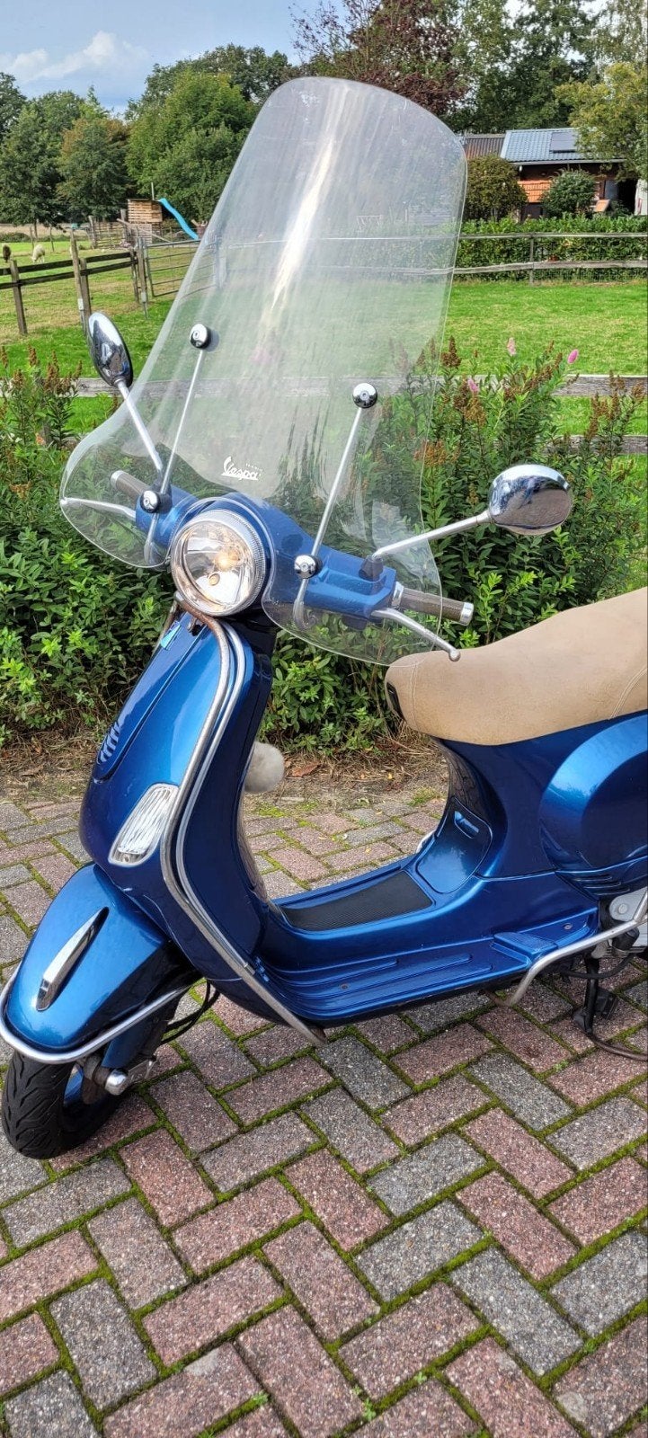 Vespa LX 50, Ophalen, Benzine, Vespa