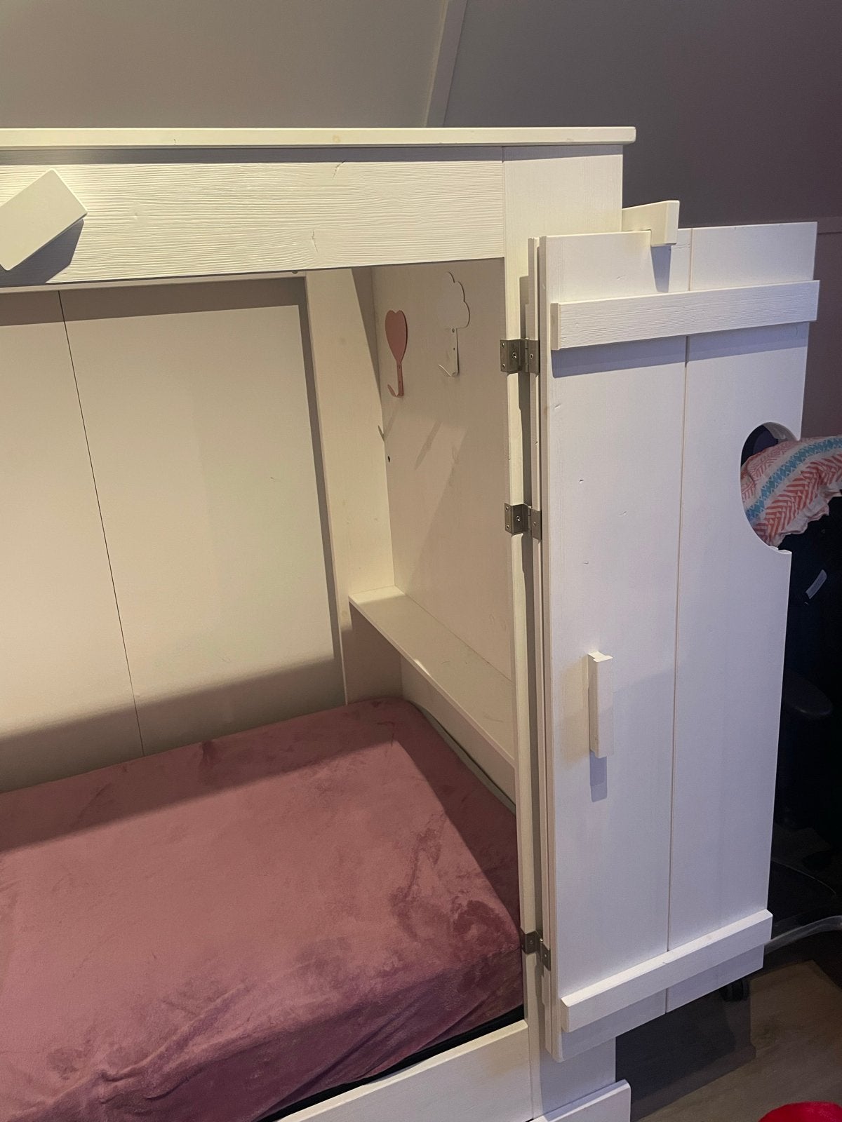 Lief. Wit kinderbed met opbergruimte., Ophalen, 85 tot 100 cm, Gebruikt, Lattenbodem