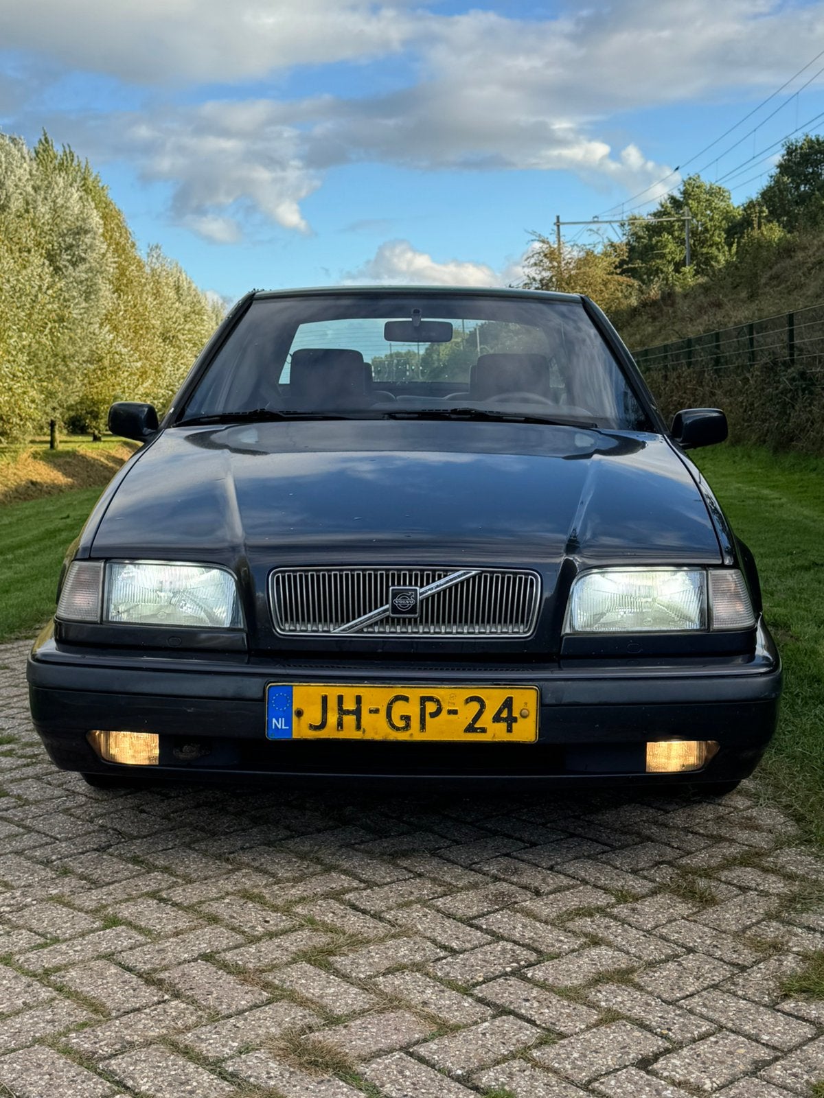 Volvo 460 2.0 I AUT 1994 Grijs, Auto's, 1998 cc, 4 cilinders, Origineel Nederlands, 1200 kg