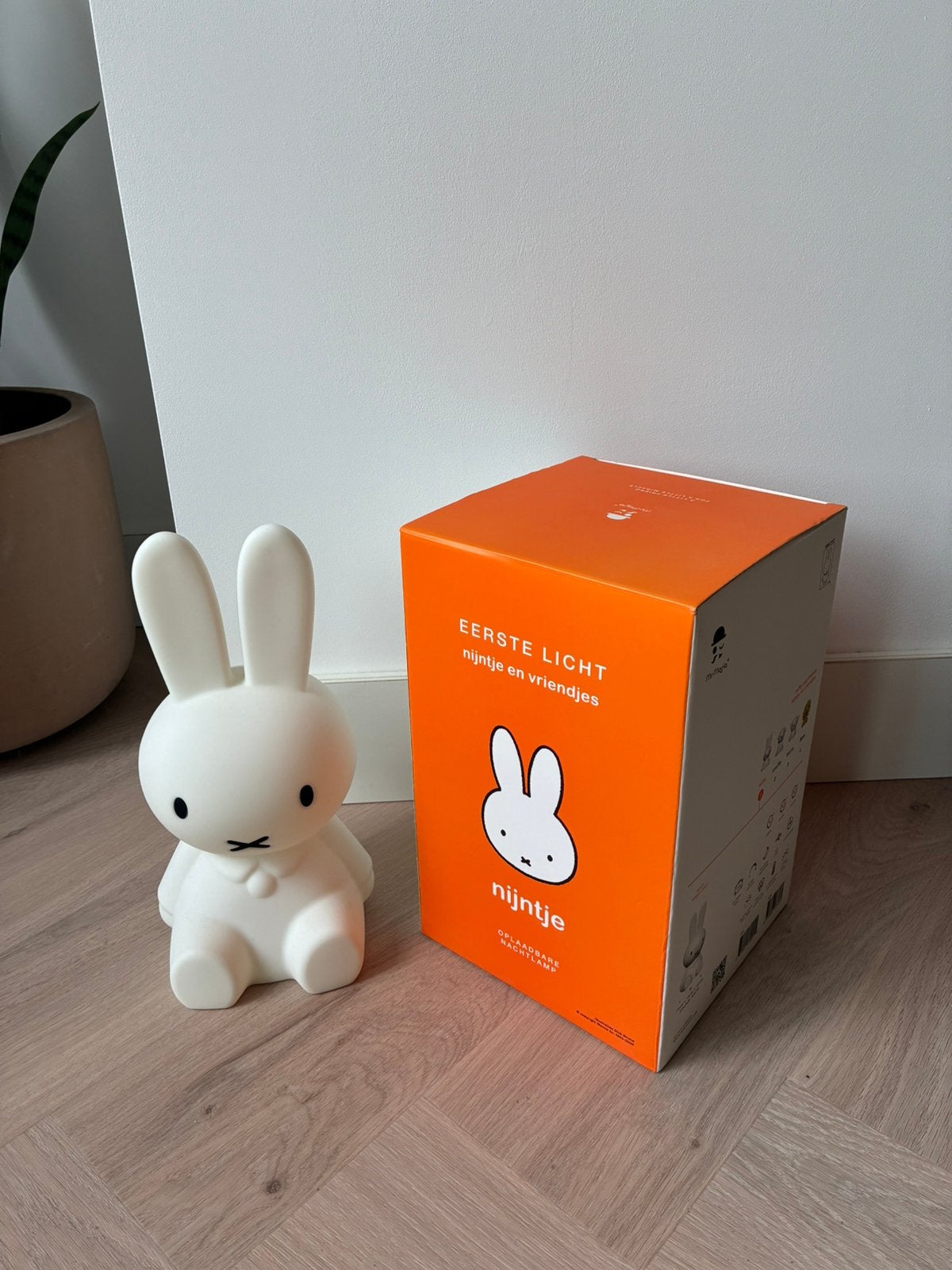 Nijntje lamp - Mr. Maria Miffy night lamp, Ophalen of Verzenden, Zo goed als nieuw, Wit, Draadloos