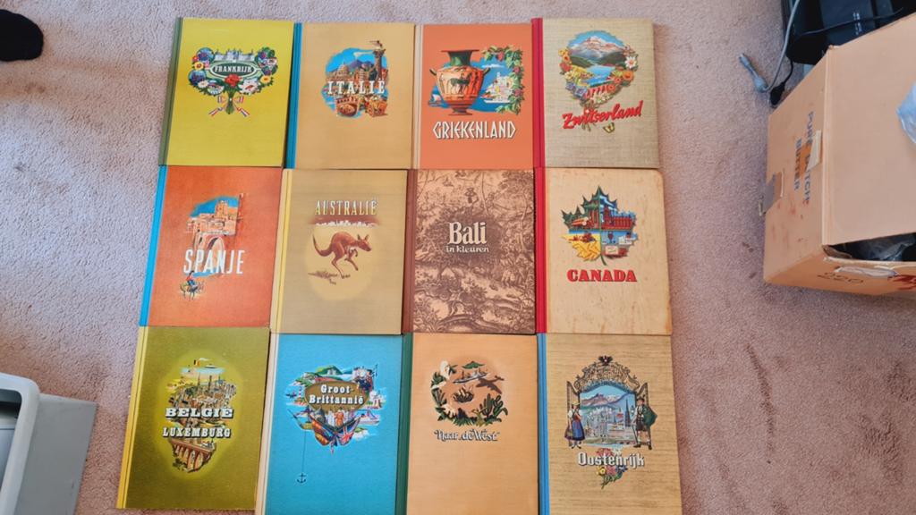 Douwe Egberts Wereld in Kleuren, oude Boeken - 12 Stuks, Boeken, Ophalen of Verzenden