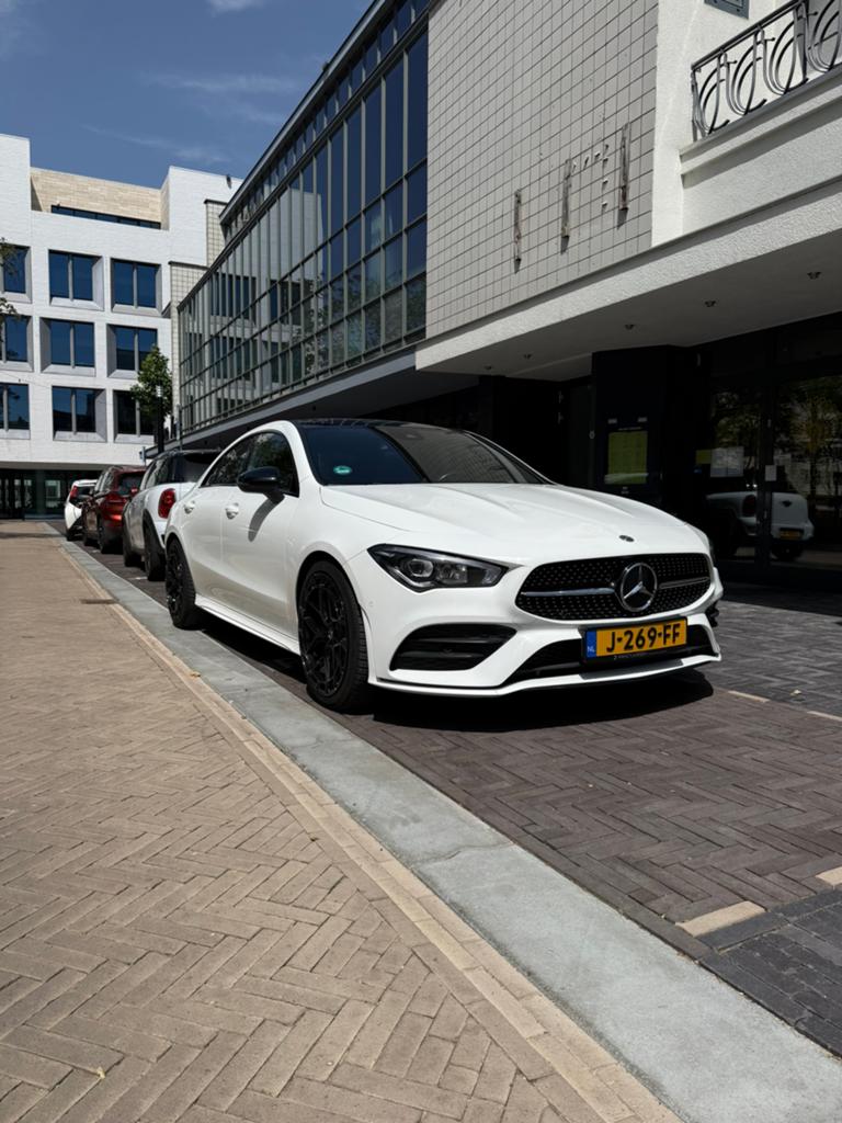 Mercedes CLA 180 2019. Dealer onderhouden + 1 jaar garantie, Auto's, CLA, 136 pk, 4 cilinders, Wit