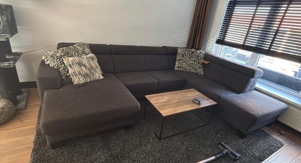 Moderne Hoekbank - Comfortabel en Stijlvol, Huis en Inrichting, Banken | Bankstellen, Ophalen, Hoekbank, 300 cm of meer, Zo goed als nieuw