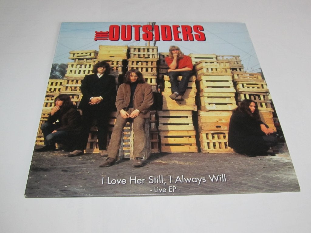 Outsiders - I love her still ( nederbeat, single/ ep), 7 inch, Ophalen of Verzenden, Zo goed als nieuw, EP