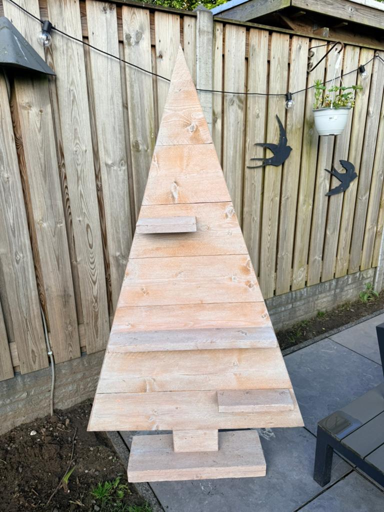 Houten kerstboom, Ophalen, Zo goed als nieuw