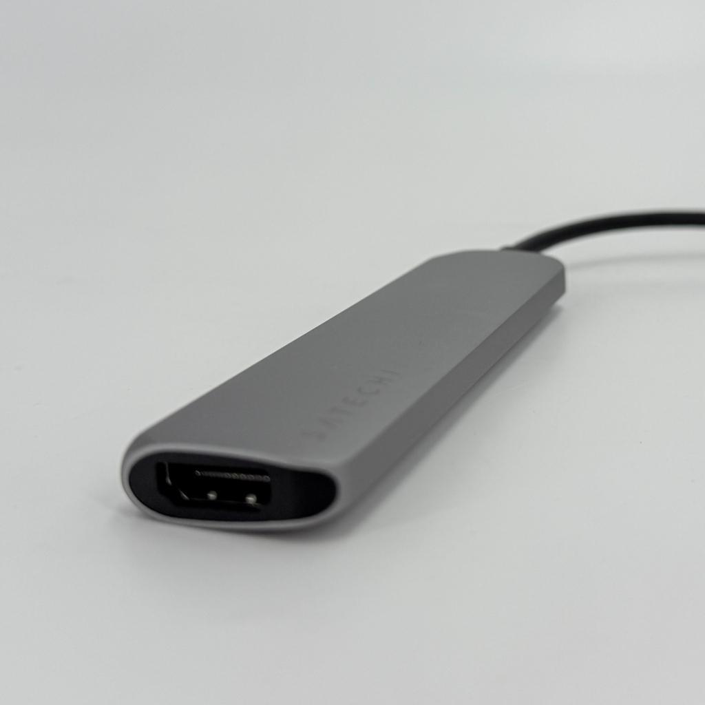 Satechi Slim USB-C 4-in-1 4K Adapter Grey, Satechi, Gebruikt, Support@satechi.com, Satechi,
9120 Activity Road, Suite A,
San Diego, CA 92126,
United States