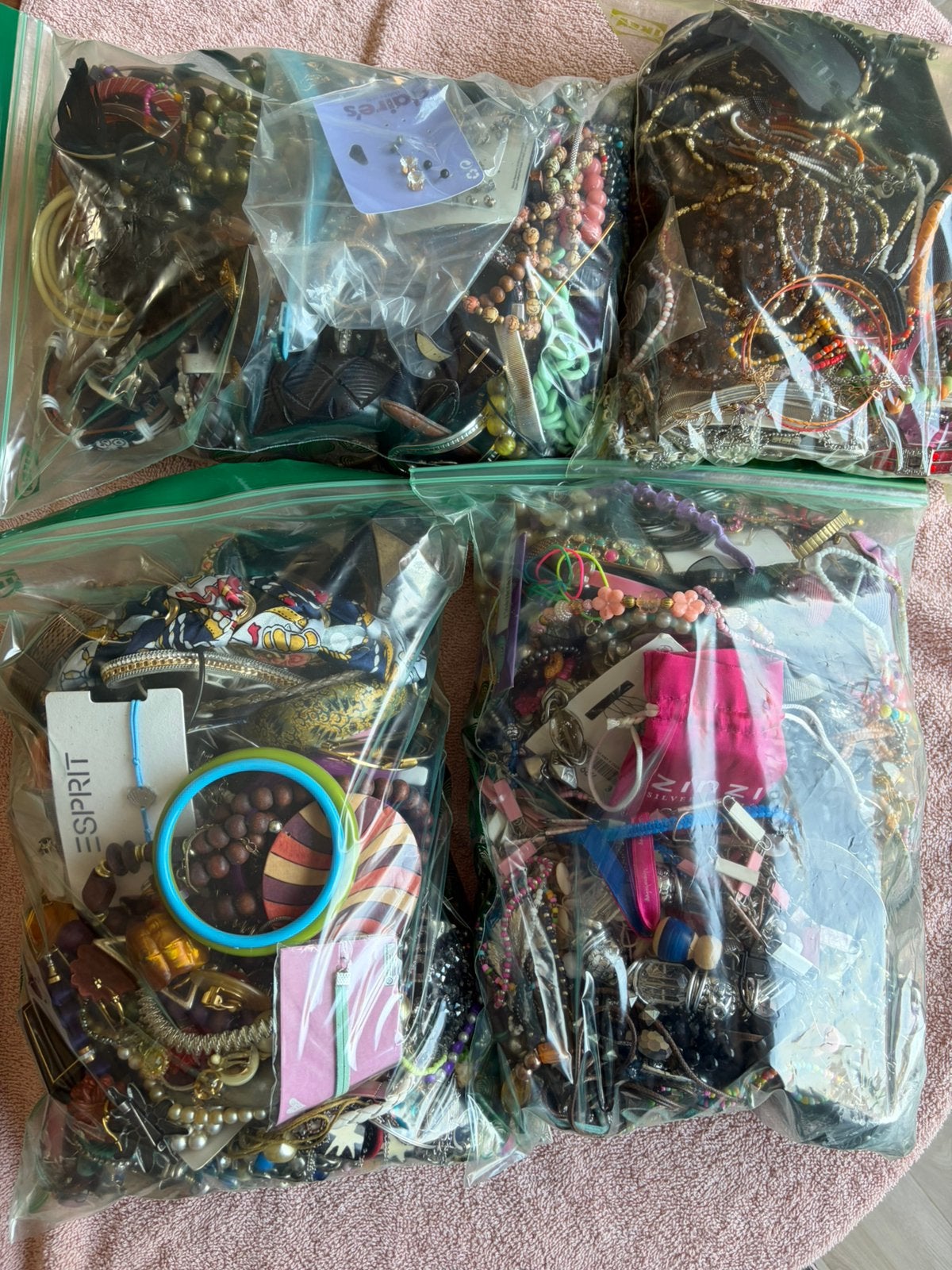 Enorme lot/partij (10,5+ kilo) sieraden, Ophalen of Verzenden, Gebruikt, Overige typen