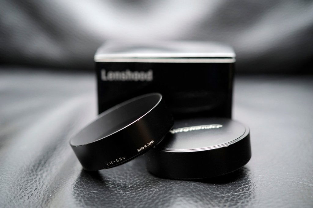 Voigtlander LH58s lens hood/zonnekap voor 58mm F1.4, Ophalen, Zo goed als nieuw, 50 tot 60 mm, Overige typen