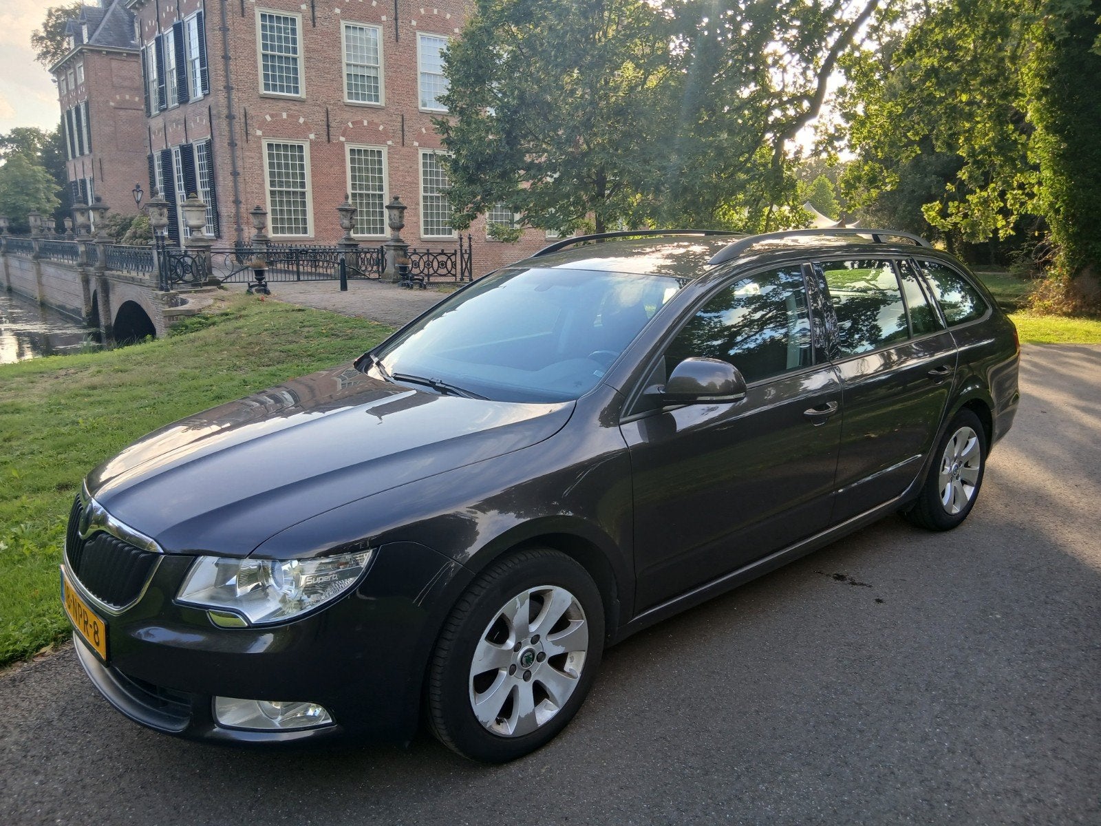 Skoda Superb Combi 1.8 TSI Automaat Navi Airco, Auto's, Voorwielaandrijving, 1998 cc, 4 cilinders, Handgeschakeld