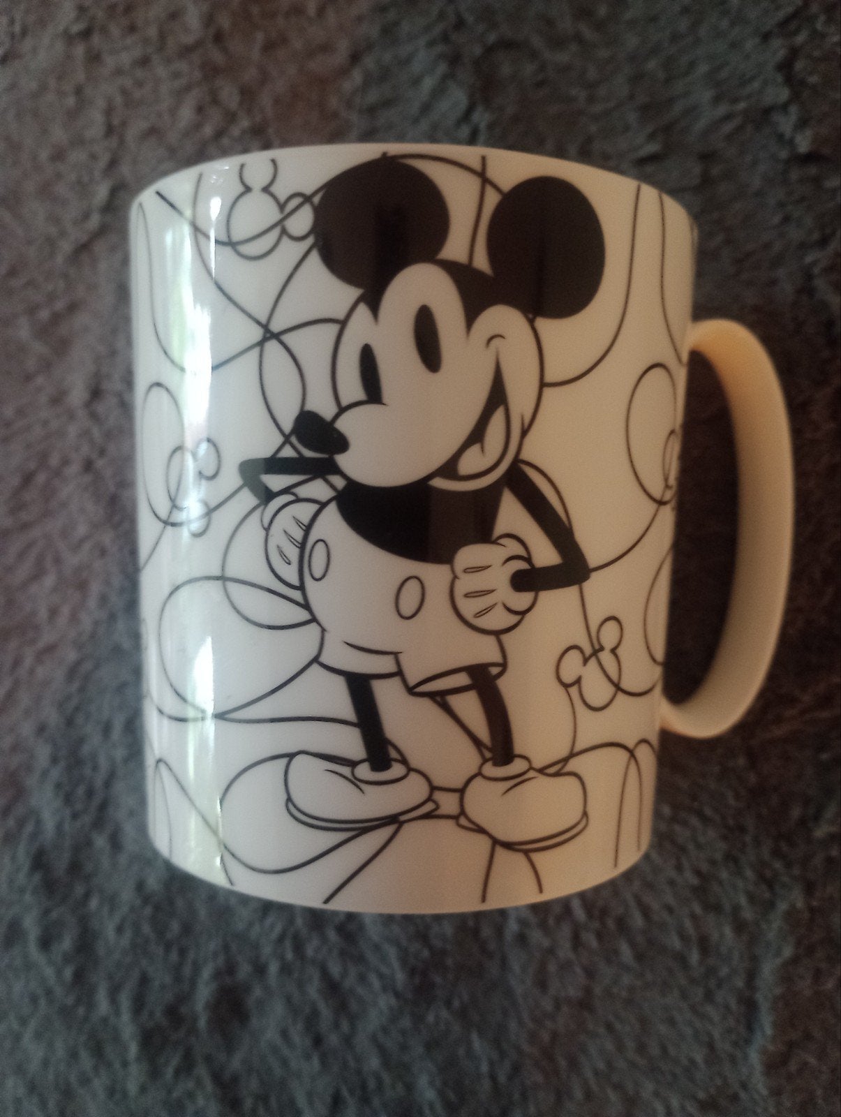 Disney Mickey Mouse mok - Zwart-wit design, Ophalen of Verzenden, Mickey Mouse, Zo goed als nieuw, Servies