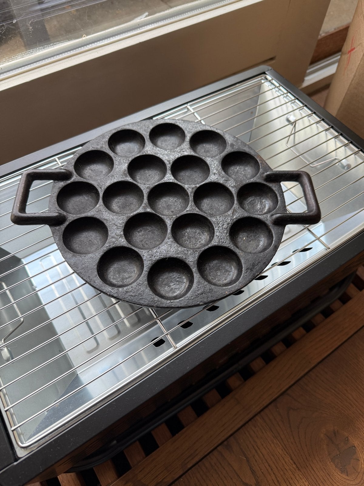 Gietijzeren poffertjespan voor gas of BBQ, Pannenkoekenpan, Gebruikt, Gietijzer, Geschikt voor barbecue