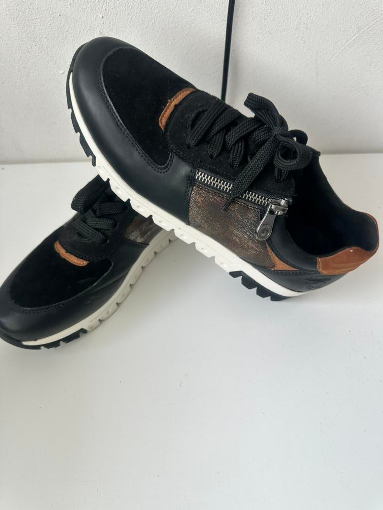 Rieker sneakers maat 39 zwart  cognac leer suede nieuwstaat, Ophalen of Verzenden, Zo goed als nieuw, Zwart, Sneakers of Gympen