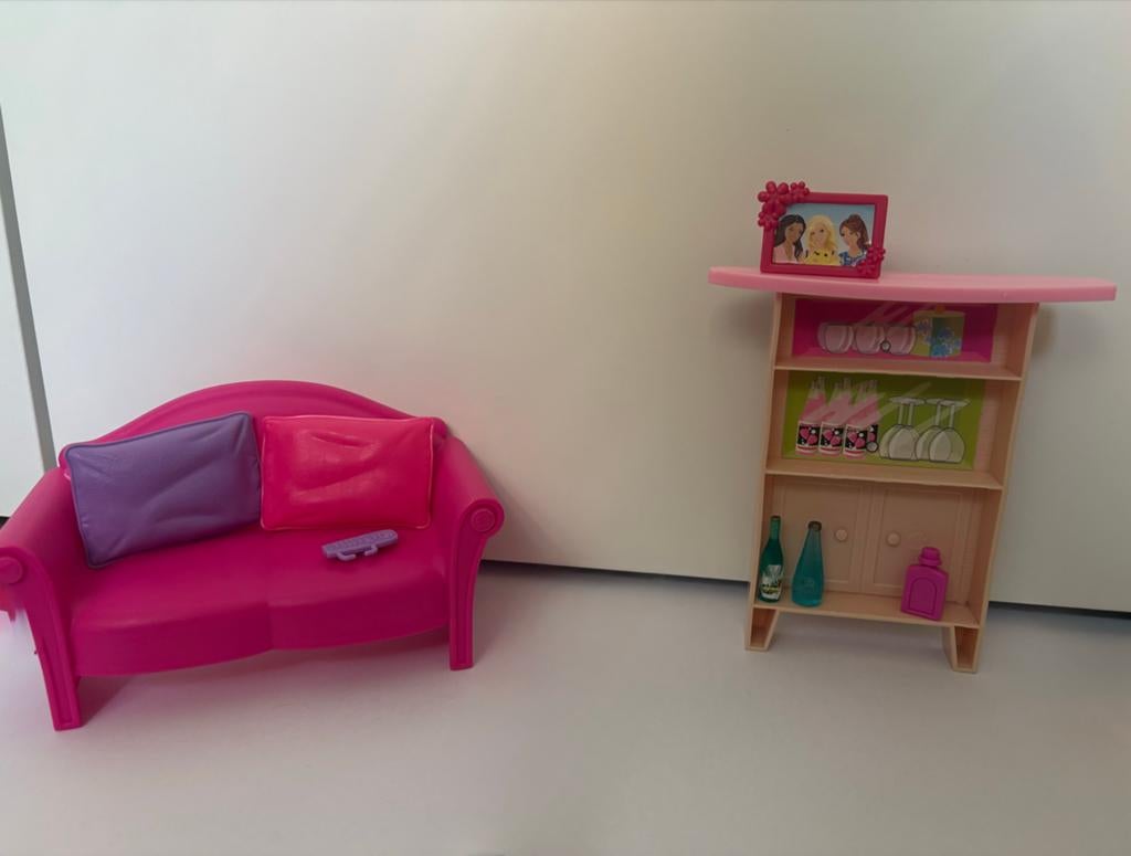 Barbie and Ken doll set with acessories and furniture, Ophalen of Verzenden, Zo goed als nieuw, Meisje