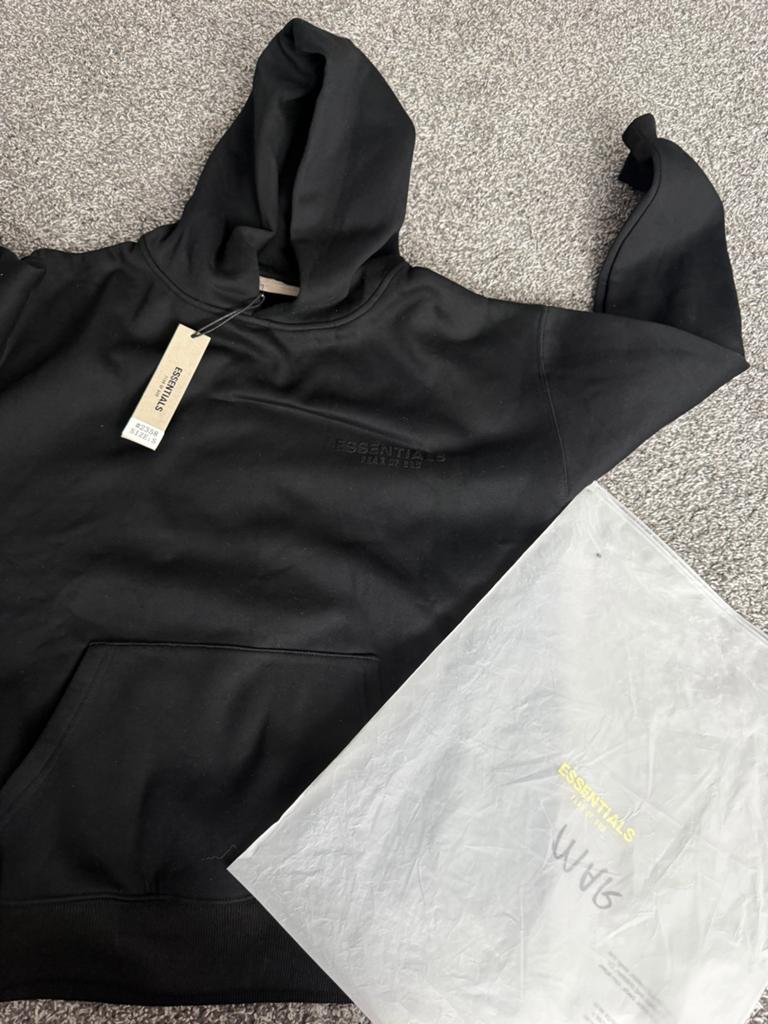 essentials trainingspak size L, Ophalen, Zo goed als nieuw, Maat 48/50 (M)