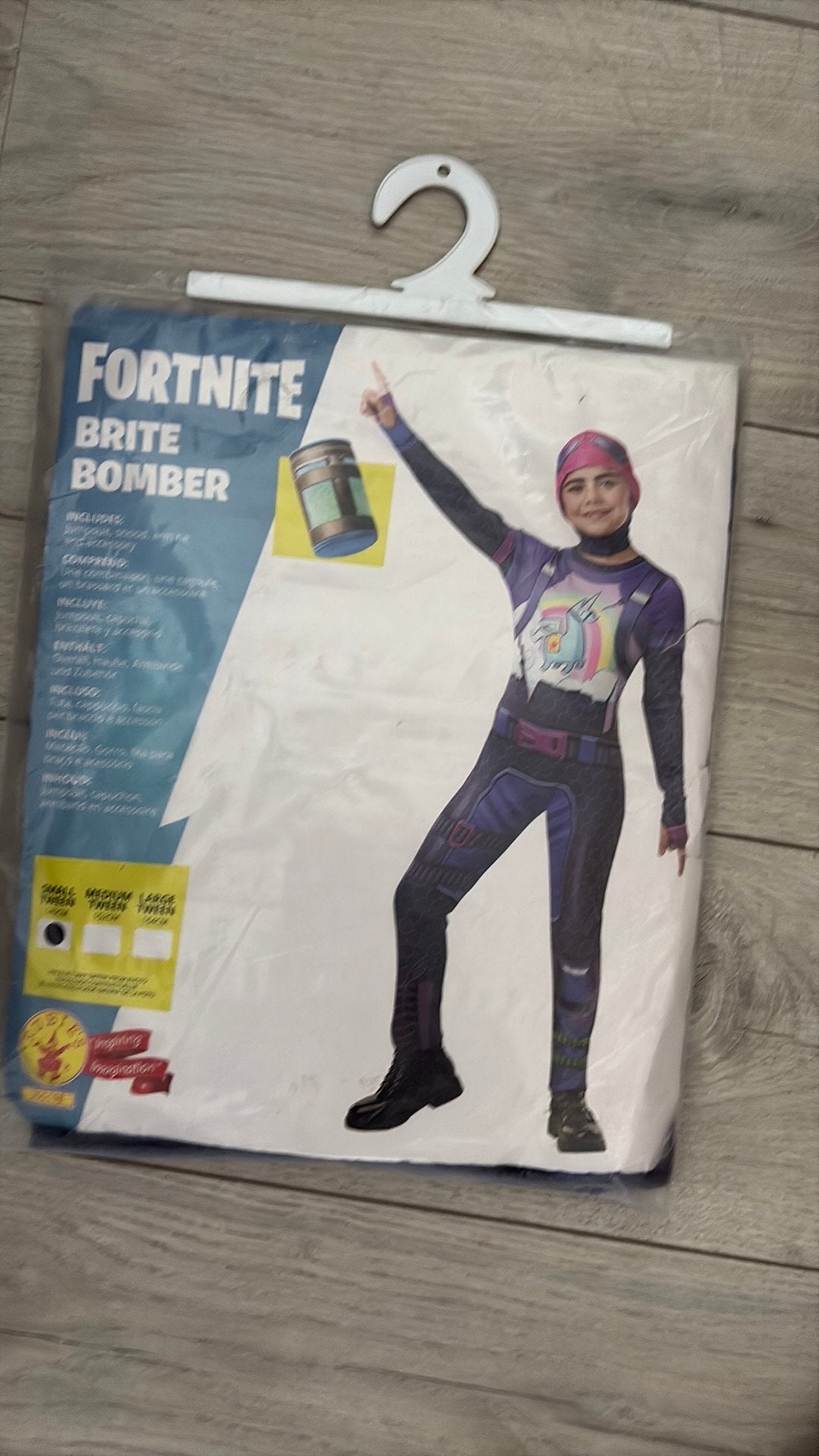 Fortnite Brite Bomber verkleedpak 140cm Nieuw, Verzenden, Nieuw, Jongen of Meisje