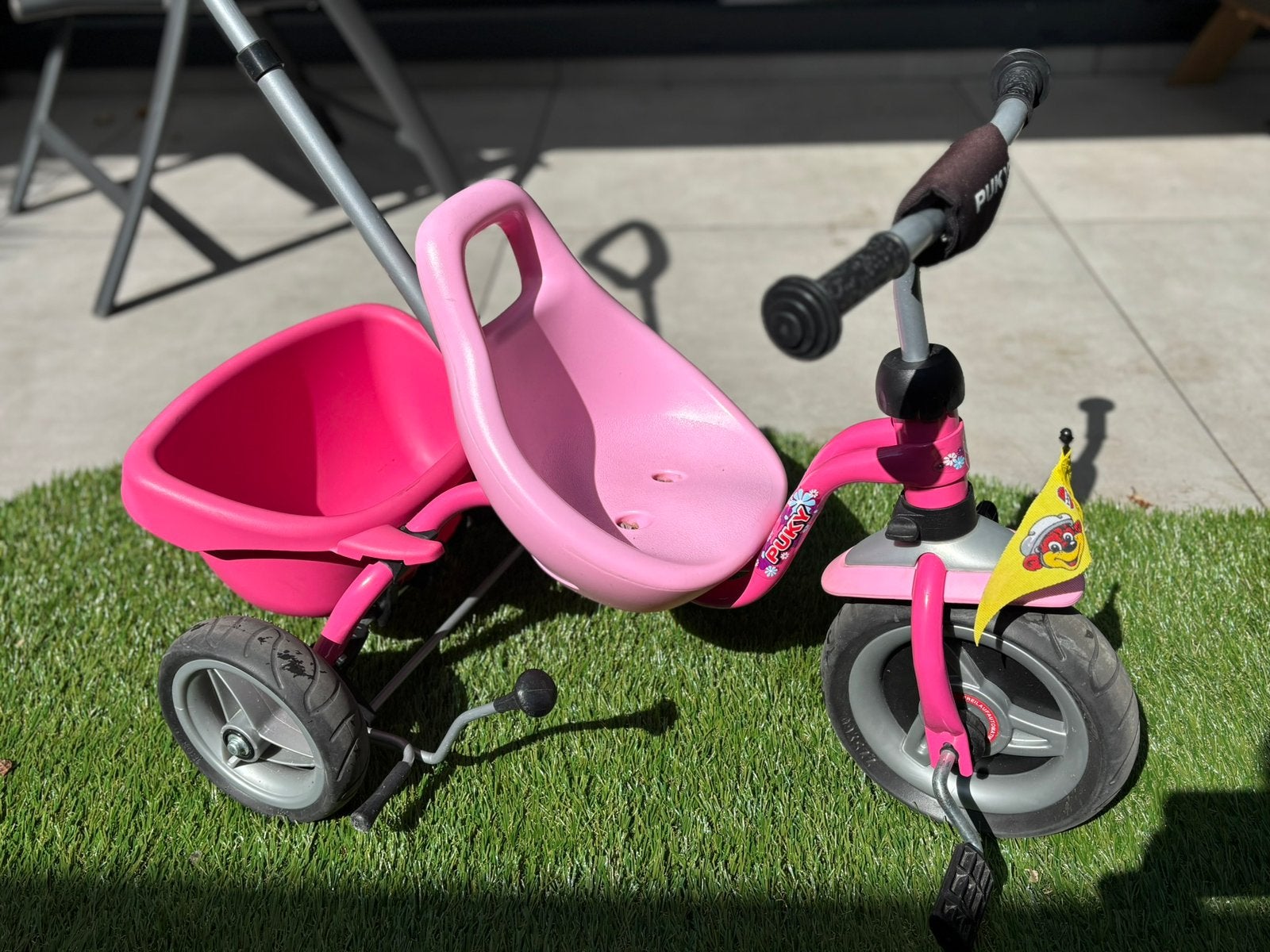 Leuke roze driewieler met duwstang van Puky, Fietsen en Brommers, Ophalen, Gebruikt, Duwstang