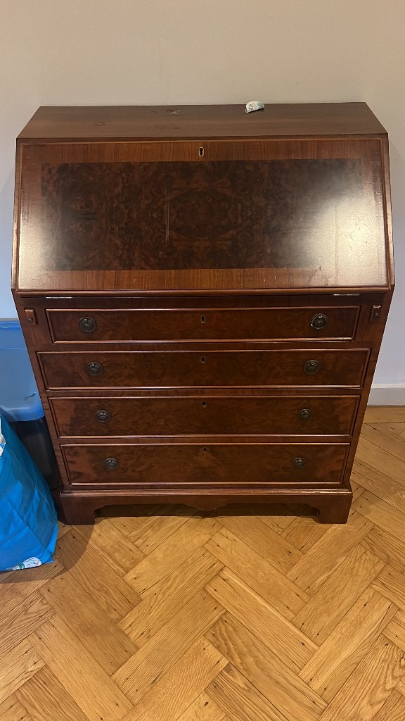 Antieke wortelnoten secretaire ca. 1900, Ophalen