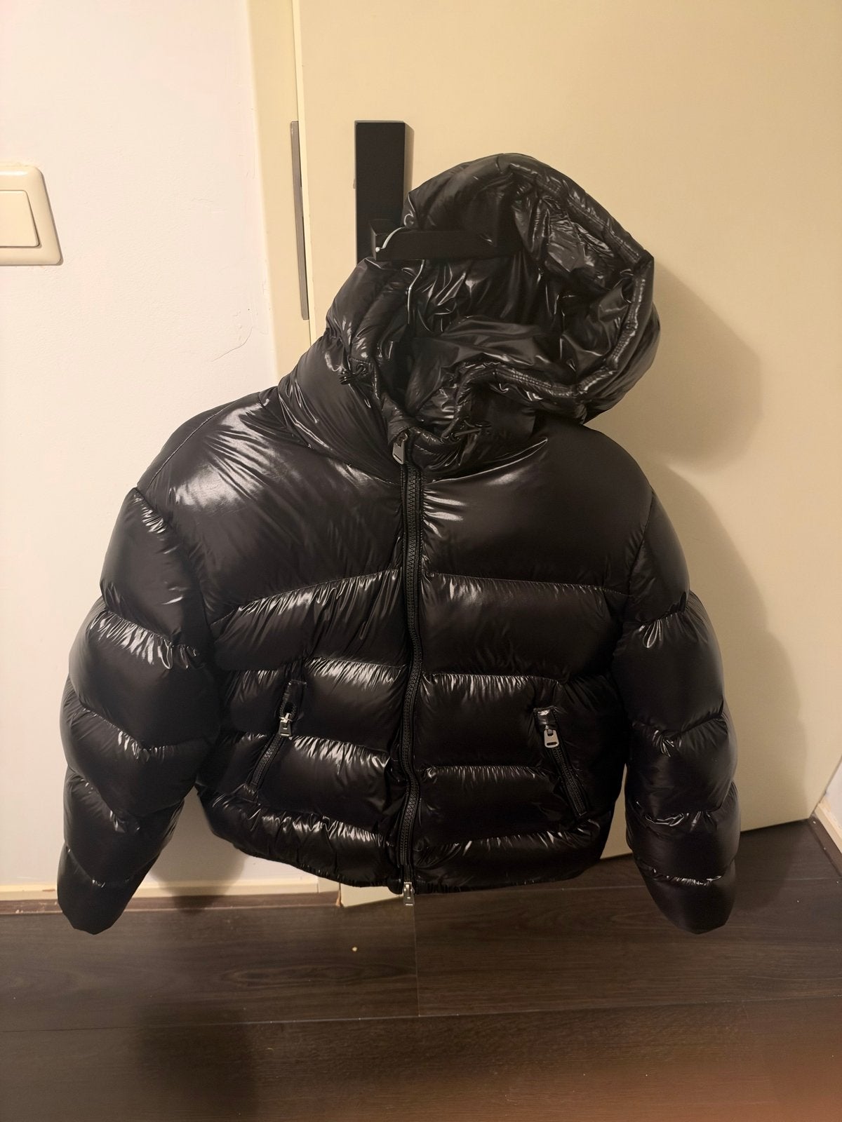 Zwarte glanzende Zara puffer jas, maat M, Ophalen of Verzenden, Zo goed als nieuw, Zwart