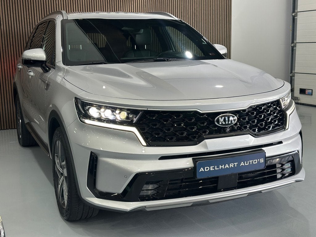 Kia Sorento 1.6 T-GDI Plug-in Hybrid 4WD ExecutiveLine 7 Per, Zwart, 4 cilinders, 7 stoelen, Hybride Elektrisch/Benzine