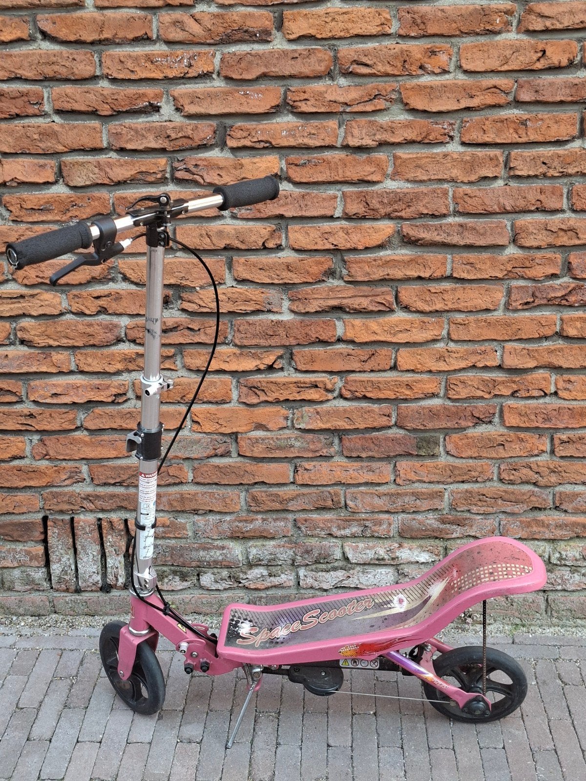 Roze Space Scooter - Gebruikt maar functioneel, Fietsen en Brommers, Ophalen, Gebruikt, Gewone step, Space Scooter