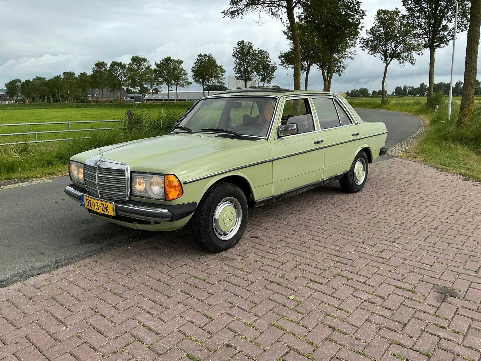 Mercedes-Benz 1979 200-280 (W123) - 200 D, Auto's, Gebruikt, Overige carrosserieën, Bedrijf, Diesel