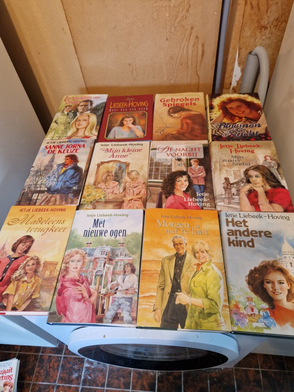 10x Ietje Liebeek-Hoving Romans - Diverse Titels, Ophalen of Verzenden, Gelezen, Ietje Liebeek-Hoving, Nederland