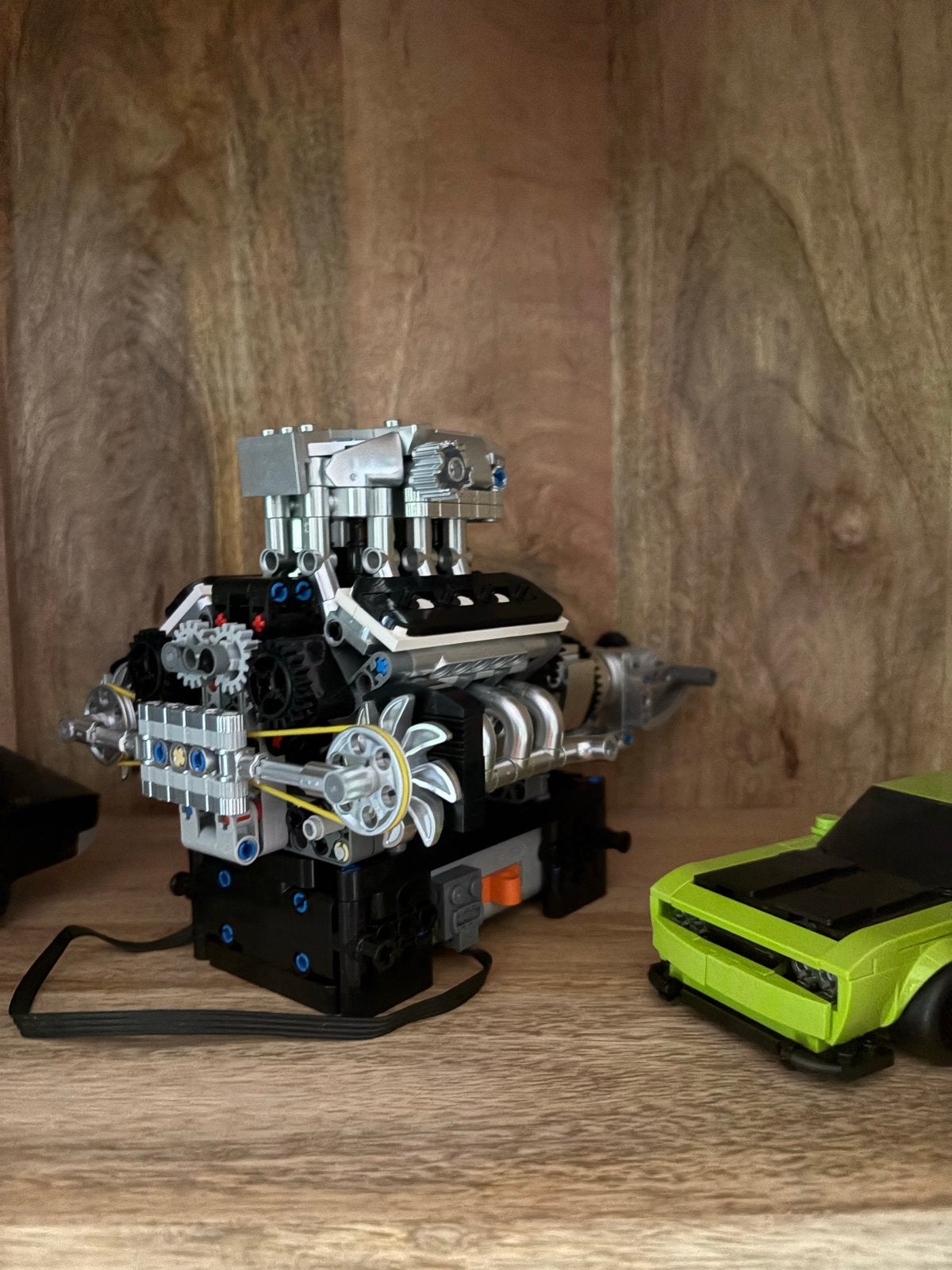 Mould King V8 Motor met Boekje en Doos, Ophalen, Zo goed als nieuw, Overige merken