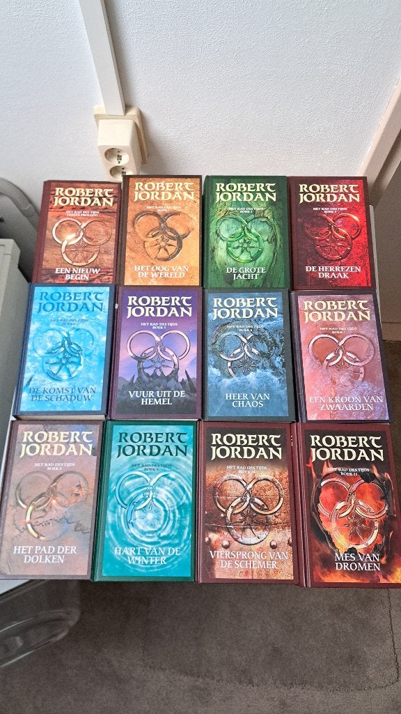 Robert Jordan: Rad des tijds 12 delige serie HC's, Ophalen of Verzenden, Gelezen, Robert Jordan