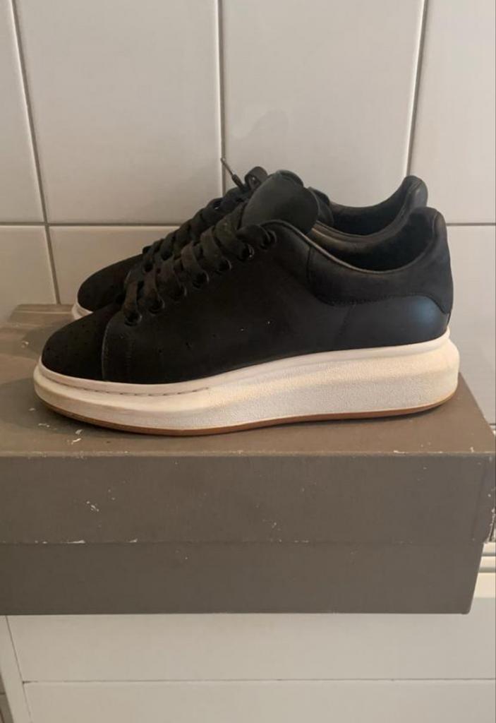 Alexander McQueen sneakers - Zwart - Maat 40,5 (valt als 41), Kleding | Heren, Schoenen, Ophalen of Verzenden, Gedragen, Zwart
