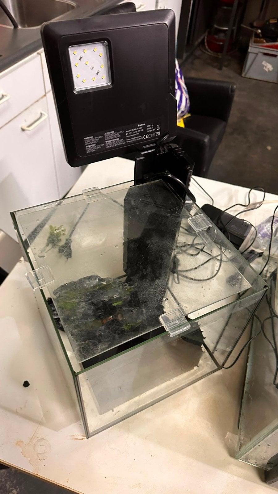 Nano aquarium 25x25x25 cm compleet met LED verlichting, Ophalen, Leeg aquarium