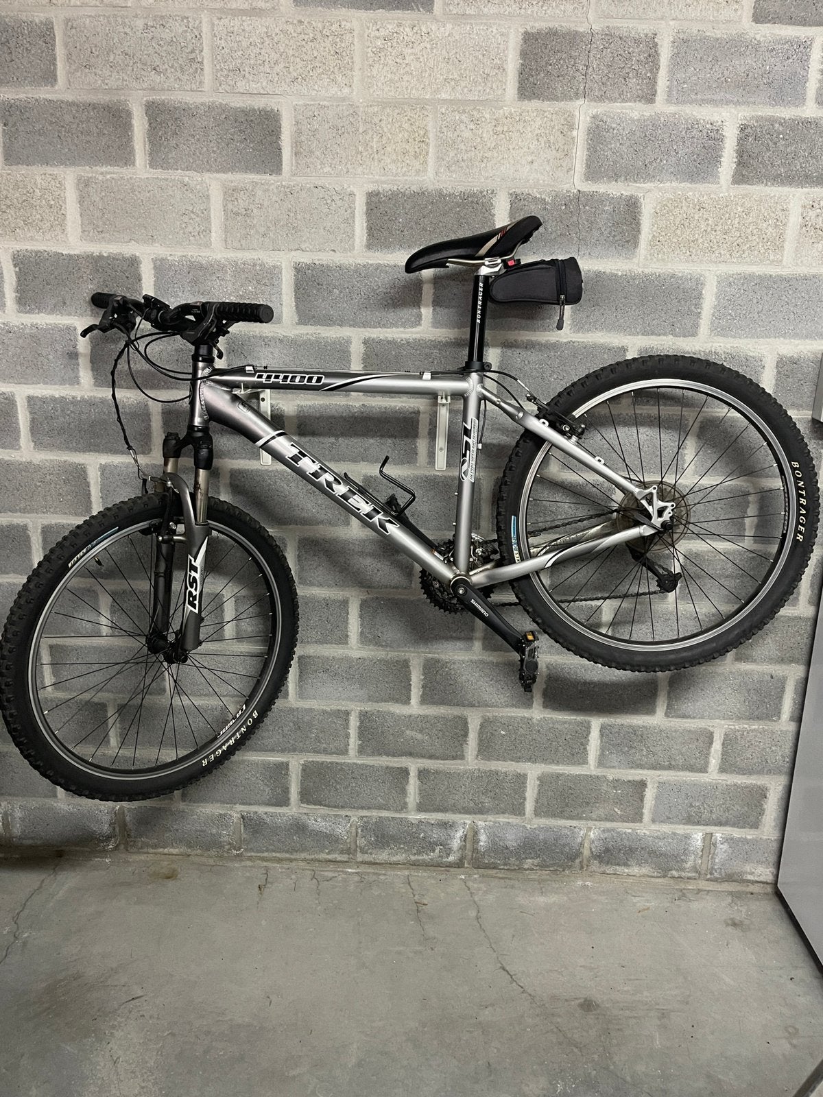Mountainbike TREK 4400 – 17 inch – zeer goede staat, Fietsen en Brommers, Ophalen, Hardtail, 45 tot 49 cm, Zo goed als nieuw
