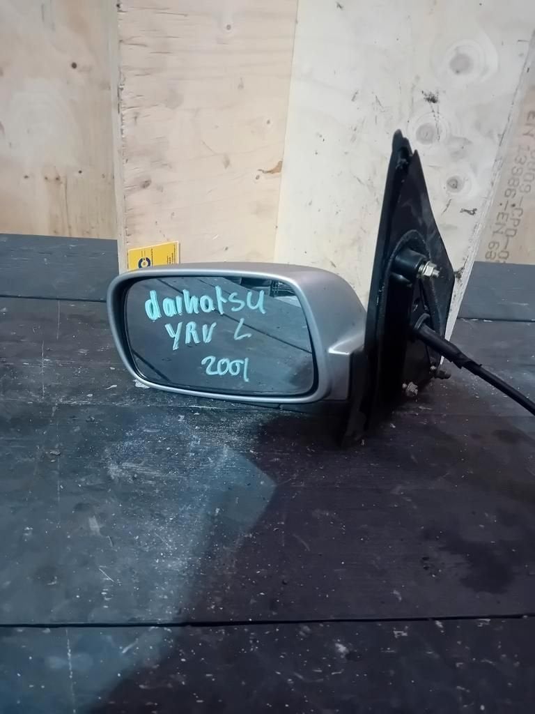 Linker buitenspiegel Daihatsu YRV bj. 2001, Auto-onderdelen, Gebruikt, Daihatsu, -, Ophalen of Verzenden