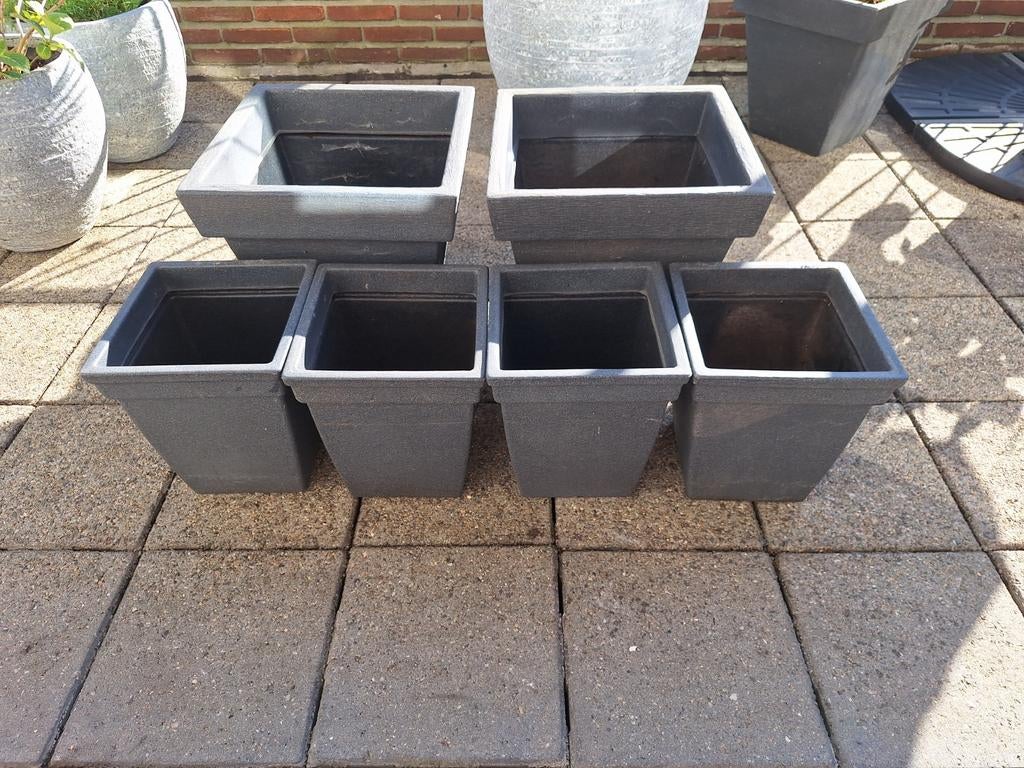 Set van 6 grijze kunststof bloempotten, Tuin en Terras, Ophalen, Kunststof, Gebruikt, Minder dan 60 cm