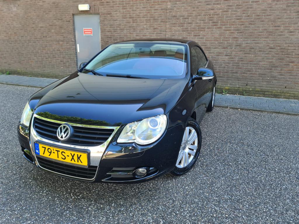 Volkswagen Eos 2.0 16V FSI 110KW 2007 Zwart, Auto's, Volkswagen, Voorwielaandrijving, 4 cilinders, 4 stoelen, Zwart