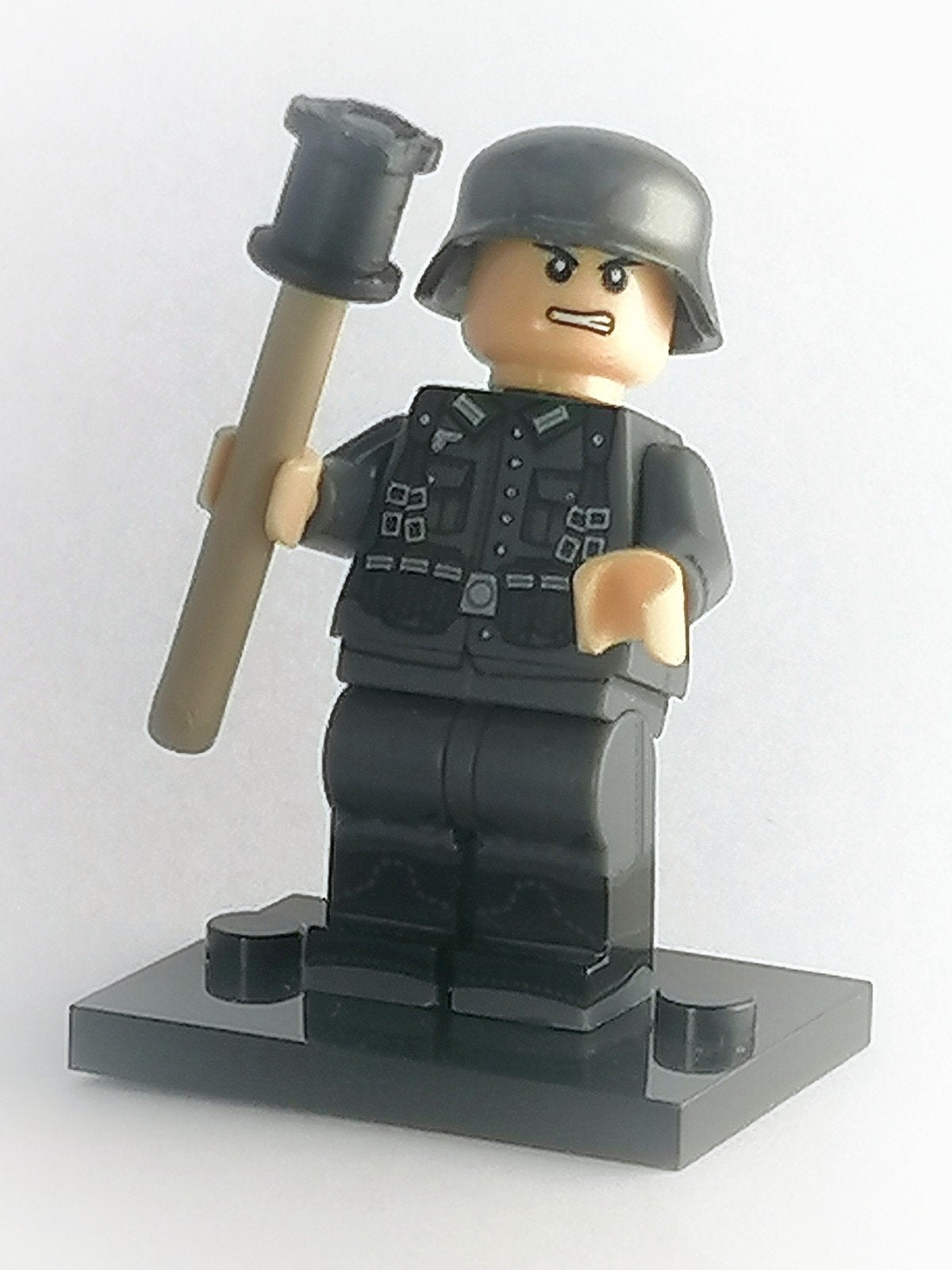 WW2 minifiguur Duitse soldaat met granaat € 3,00, Ophalen of Verzenden, Zo goed als nieuw
