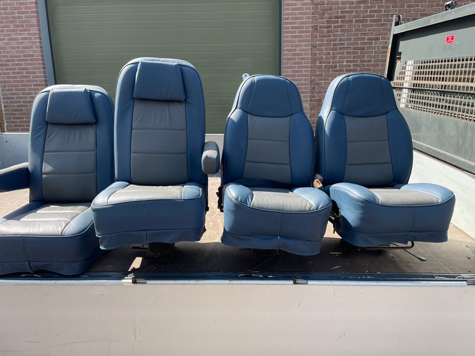 Stoelen leer dodge van diverse, Ophalen