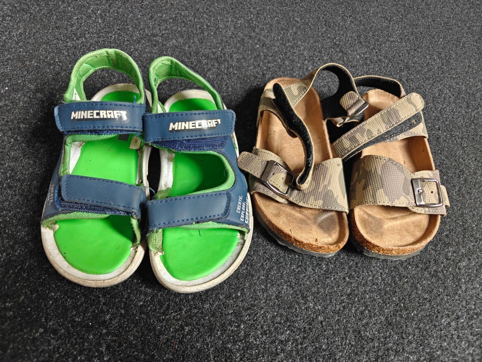2 paar sandalen in maat 28, Gebruikt, Schoenen, Ophalen of Verzenden, Jongen