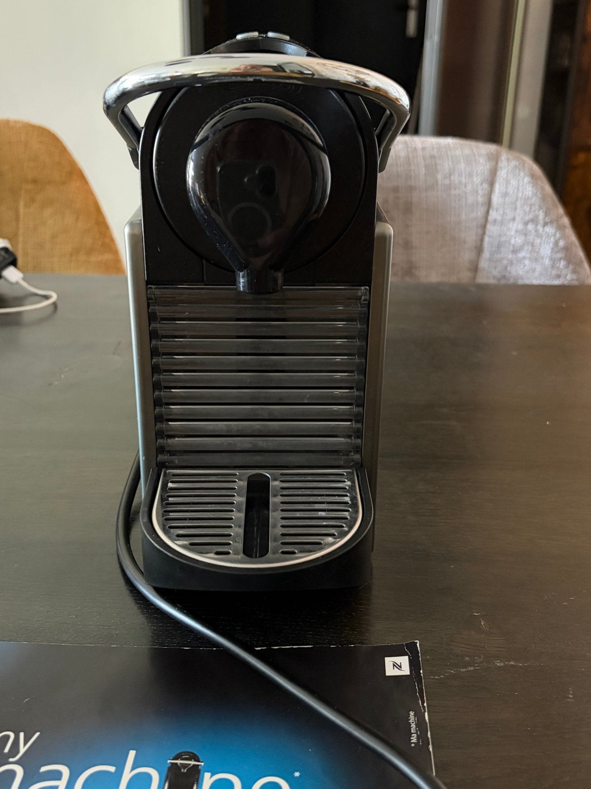Krups Nespresso Essenza Mini - Zwart, Ophalen, Gebruikt, Espresso apparaat, 1 kopje