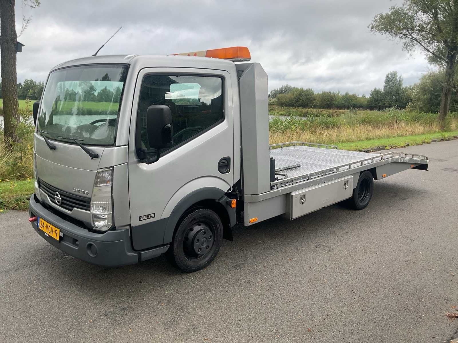 2007 - Nissan - Cabstar E - 150.35 3.0 dCi 340DC - Bedrijfsw, Auto's, Achterwielaandrijving, Gebruikt, 4 cilinders, Origineel Nederlands