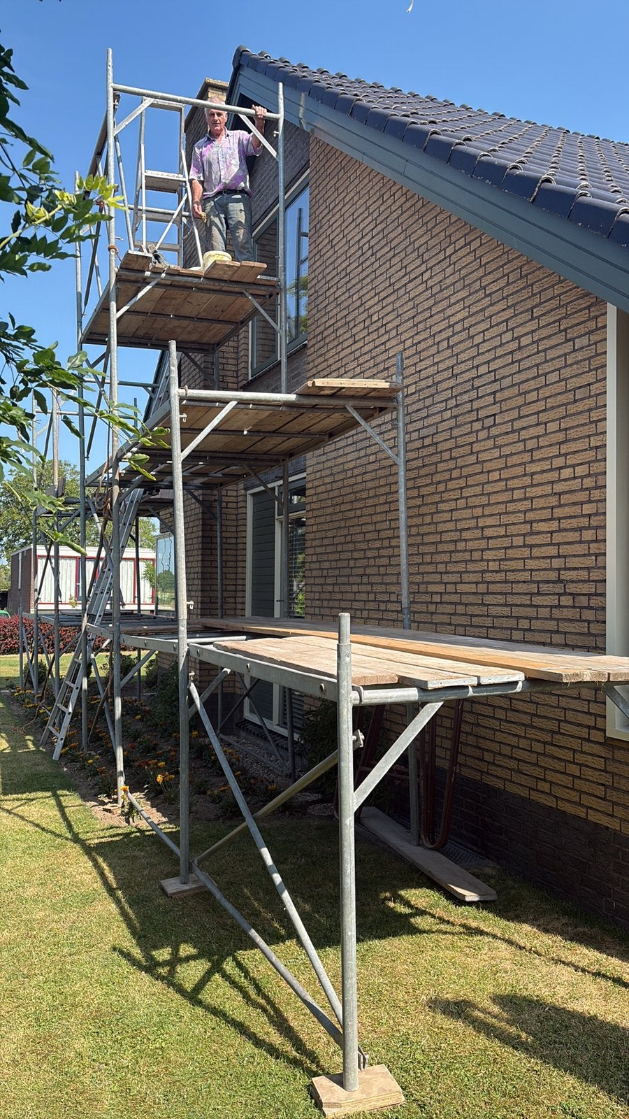 Te huur: steiger. Prijs in overleg, Doe-het-zelf en Verbouw, Ophalen, Zo goed als nieuw, Rolsteiger of Kamersteiger, 5 meter of hoger