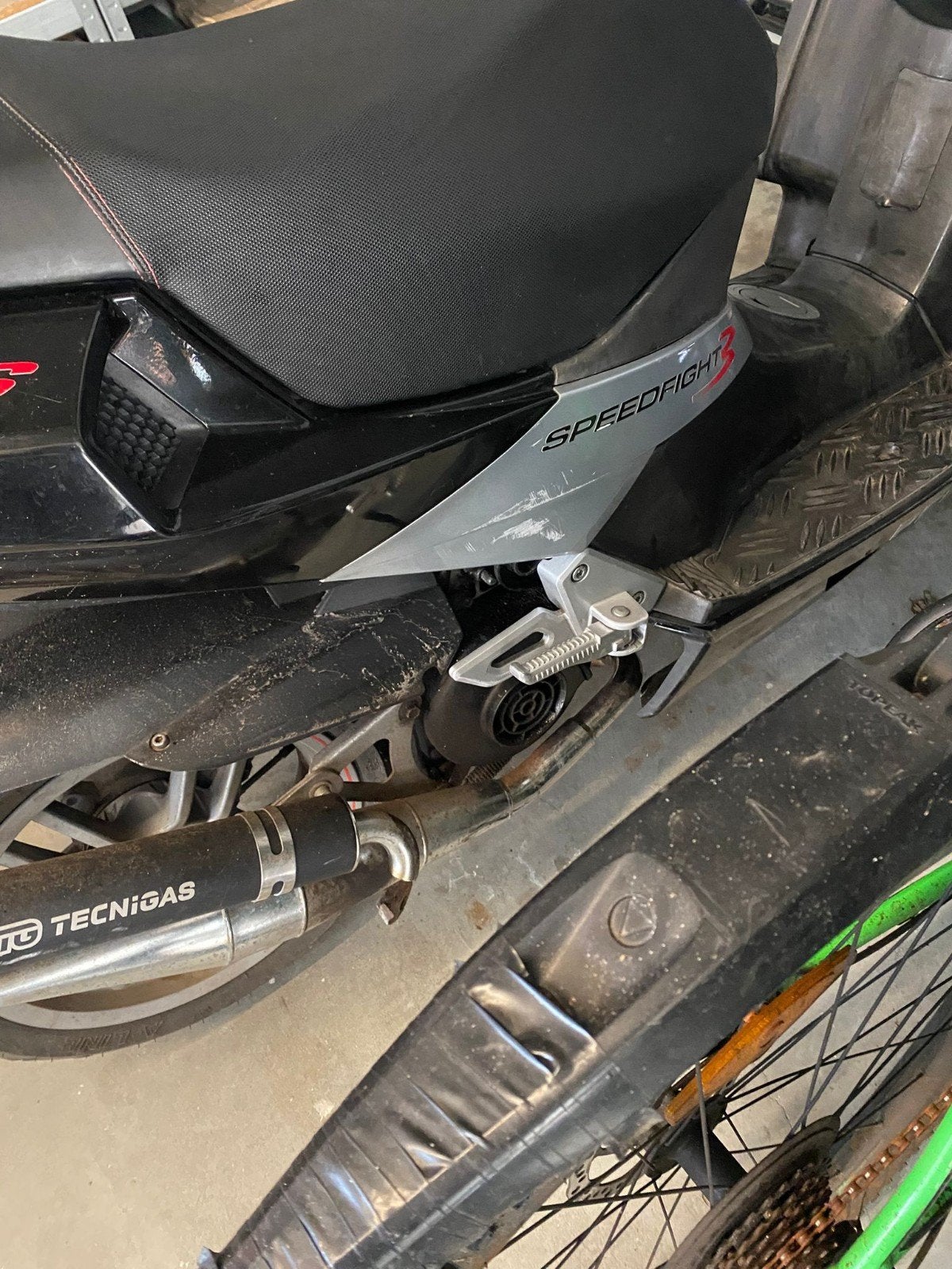 Peugeot Speedfight 3 (2-takt) 50cc - Nieuwe cilinder nodig, Fietsen en Brommers, Scooters | Peugeot, Ophalen of Verzenden
