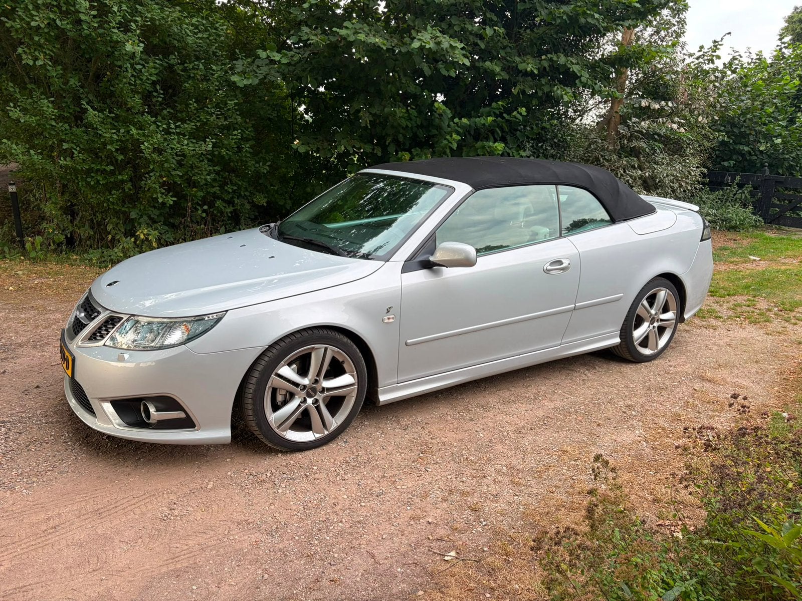 Saab 9-3 Cabriolet 2.8 T V6 Aero, Auto's, Saab, Beige, 1675 kg, Cabriolet, 4 stoelen
