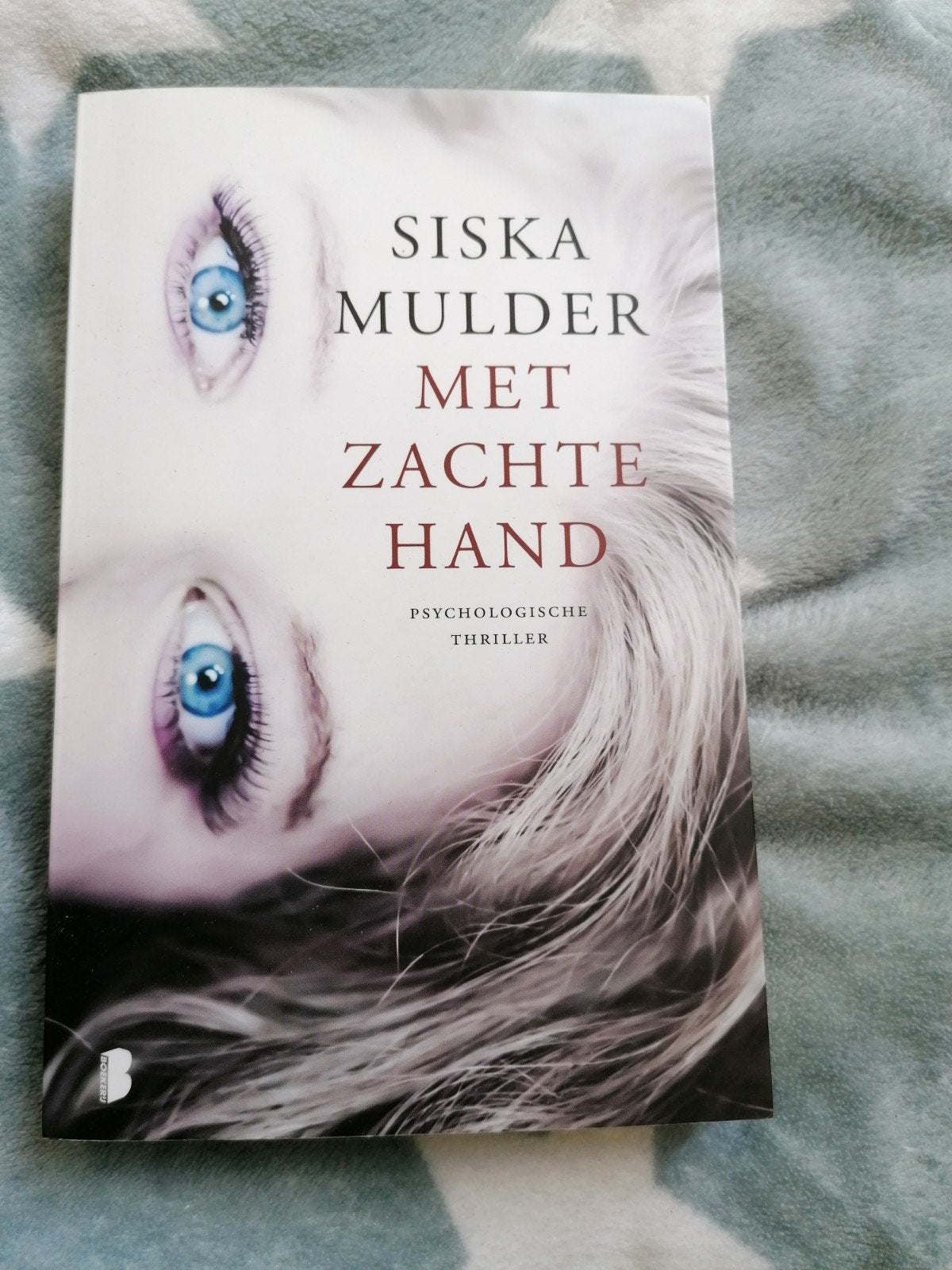 Siska Mulder - Met Zachte Hand (Psychologische Thriller), Ophalen of Verzenden, Gelezen, Siska Mulder