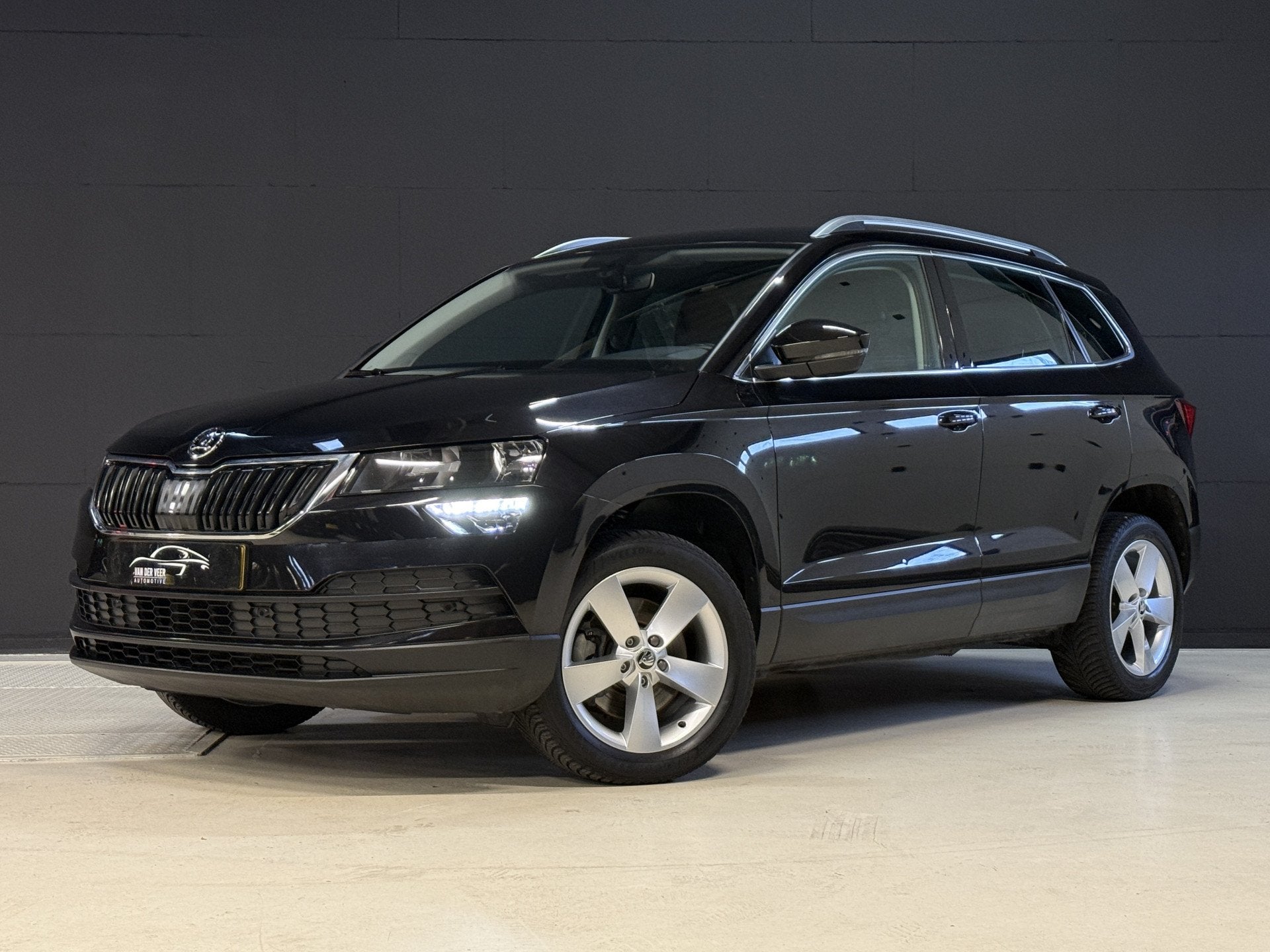 Skoda Karoq 1.0 TSI Style | Keyless | Apple carplay | Stoelv, Auto's, Stof, Gebruikt, 1261 kg, 116 pk