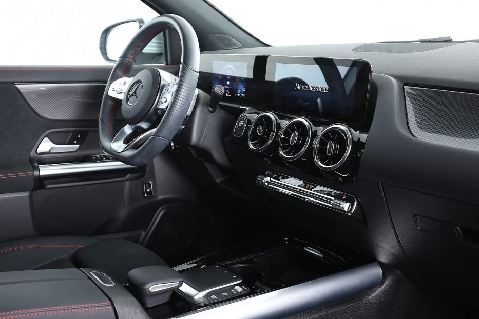 Mercedes-Benz GLA 250 e AMG Line | Full LED | NAVI | ECC | P, 12 maanden, Gebruikt, 4 cilinders, Bedrijf