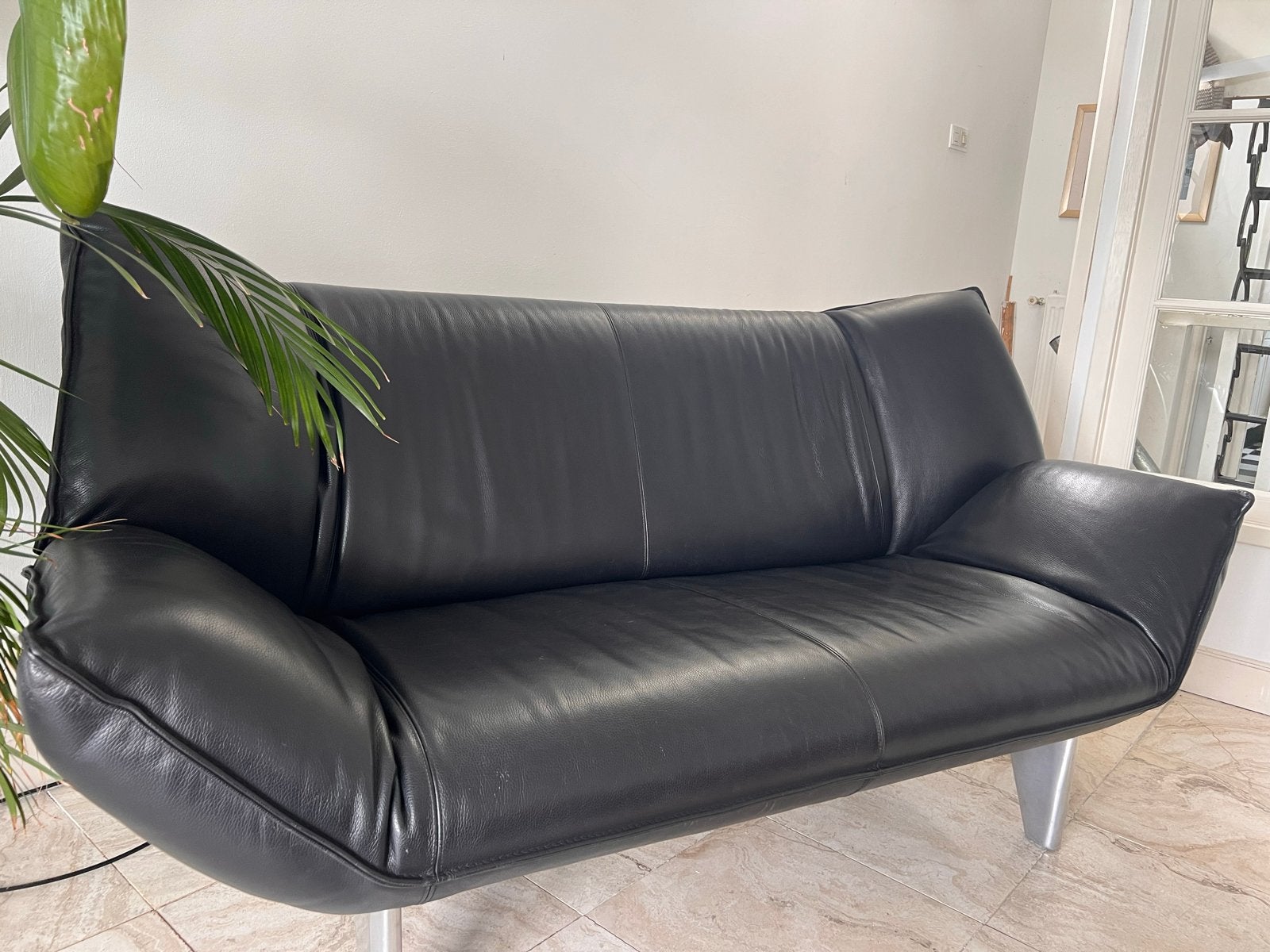Leolux Tango 2-zits | Zwart leder | Topstaat | Designbank, Ophalen, Gebruikt, 150 tot 200 cm, Tweepersoons