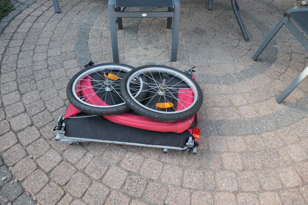 Opvouwbare hondenkar / fietskar voor huisdieren, Ophalen, Trixie, Gebruikt, Opvouwbaar